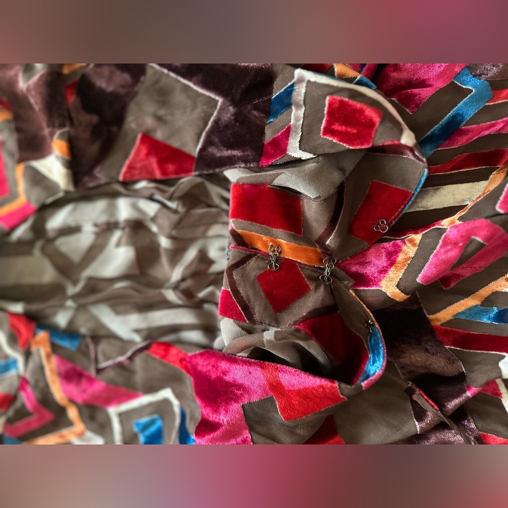 Alice + Olivia Gemma Geometric Kimono Top - Picture 8 of 11